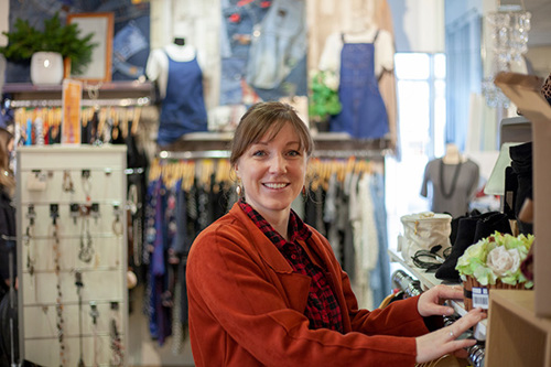 Shop manager